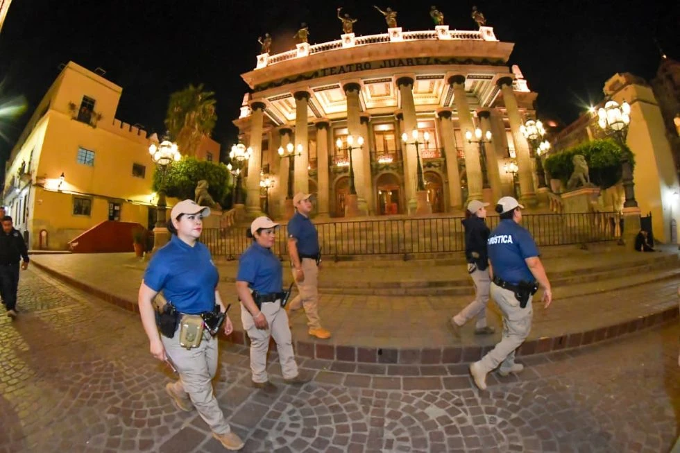 Quieren un Cervantino seguro