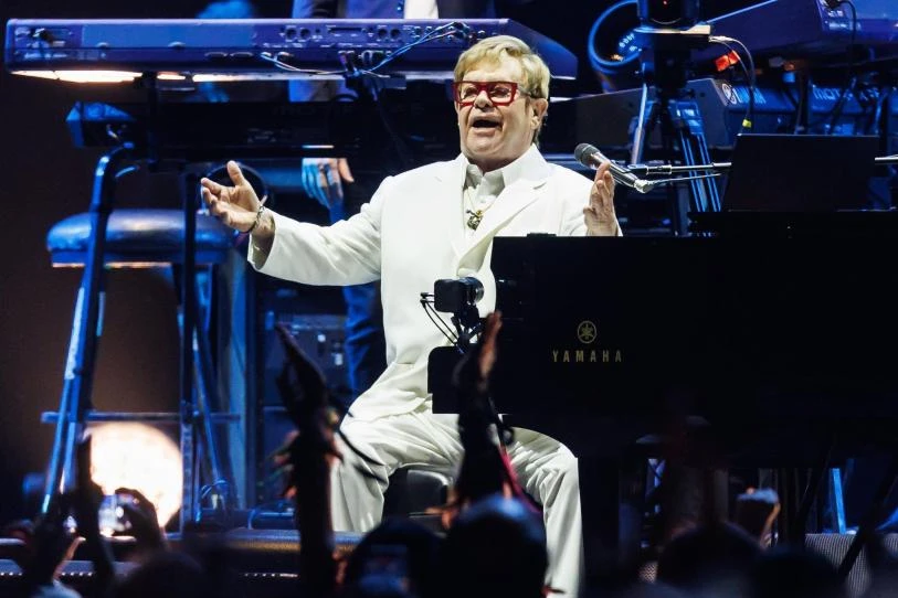 Elton John se despide de México con una cátedra de nostalgia