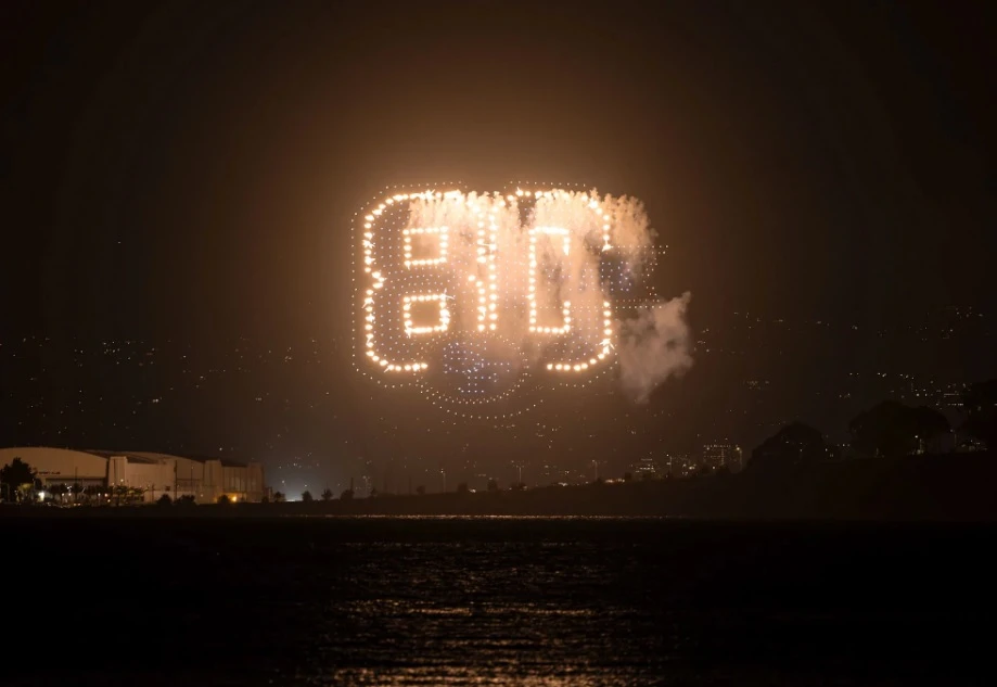Festejan 49ers sus primeros 80 años