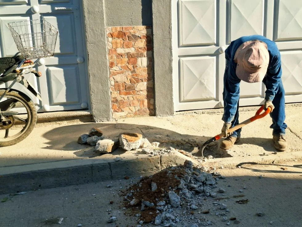 Roban agua en Silao