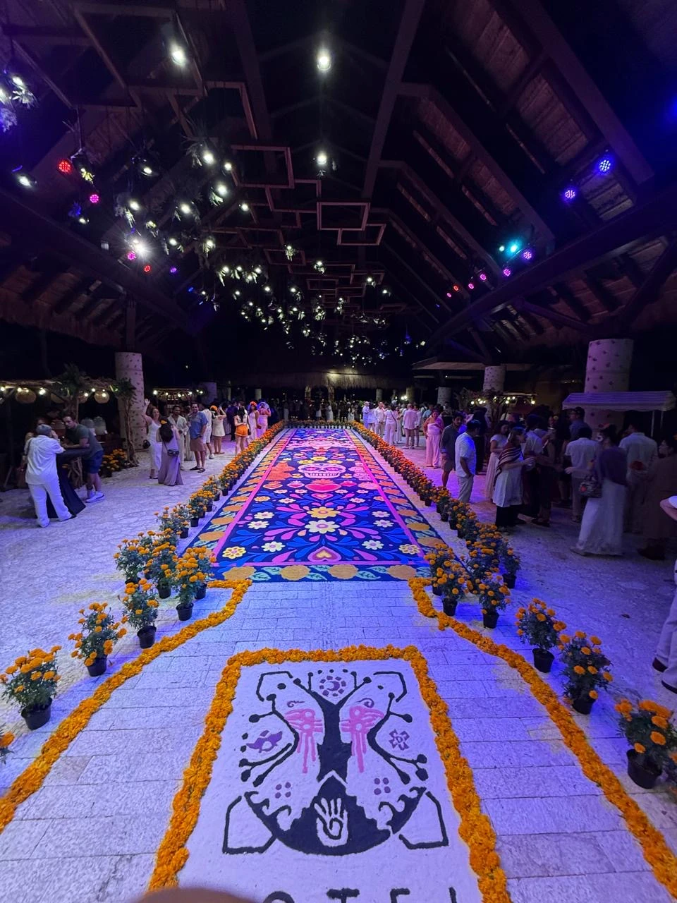 Guanajuato abre su participación en Xcaret con el arte monumental de Uriangato