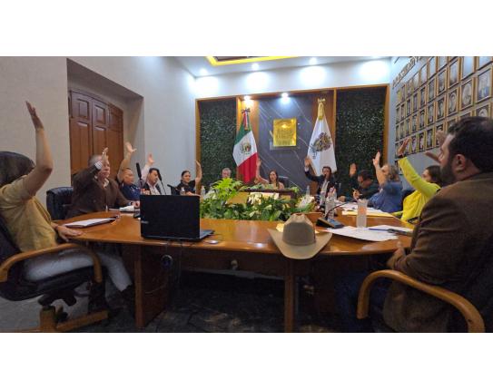 Melanie Murillo resuelve bloqueo de presupuesto